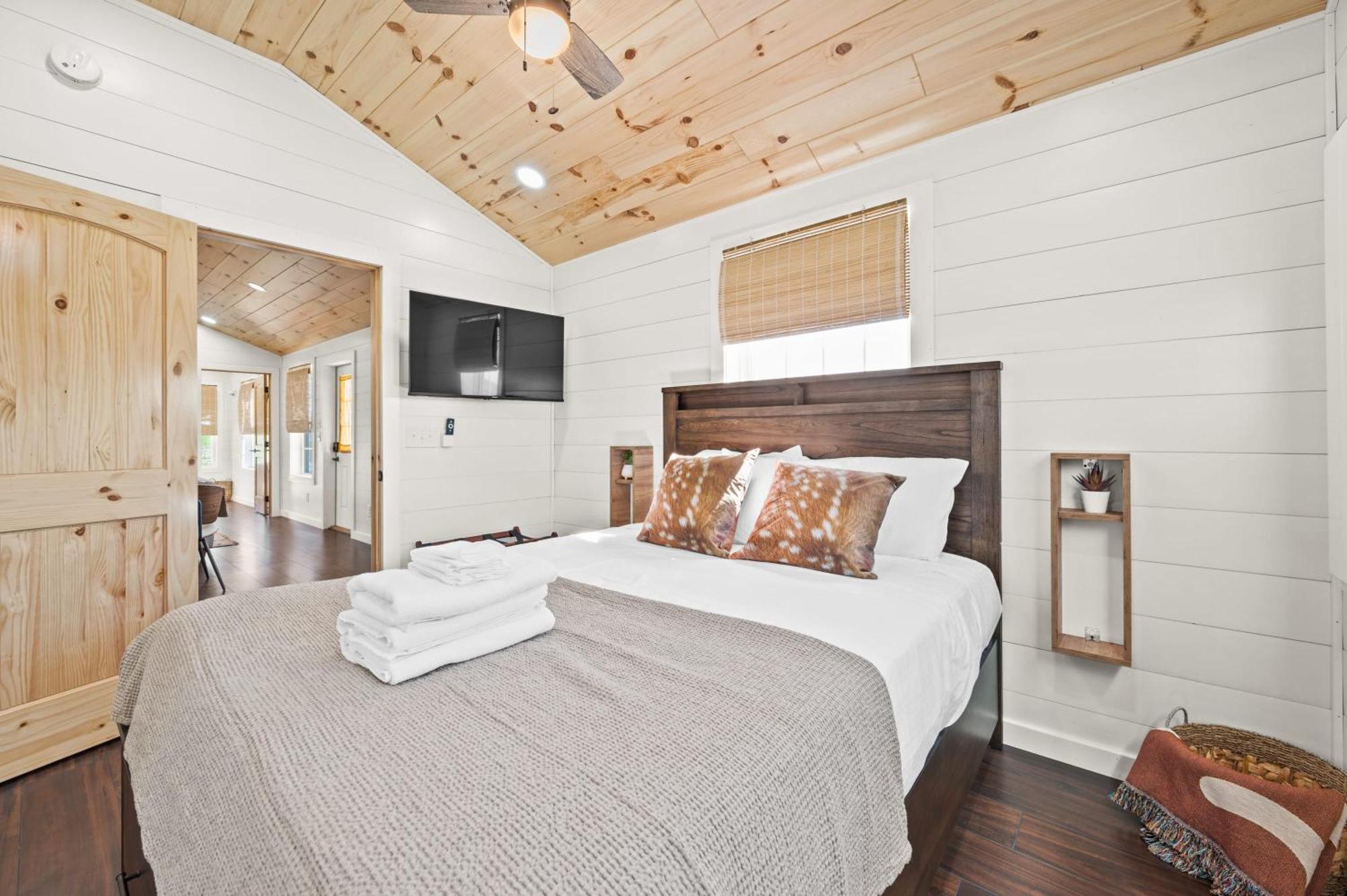 The Lodges At Eden Reserve - Cabins Near Ark ويليامزتاون المظهر الخارجي الصورة